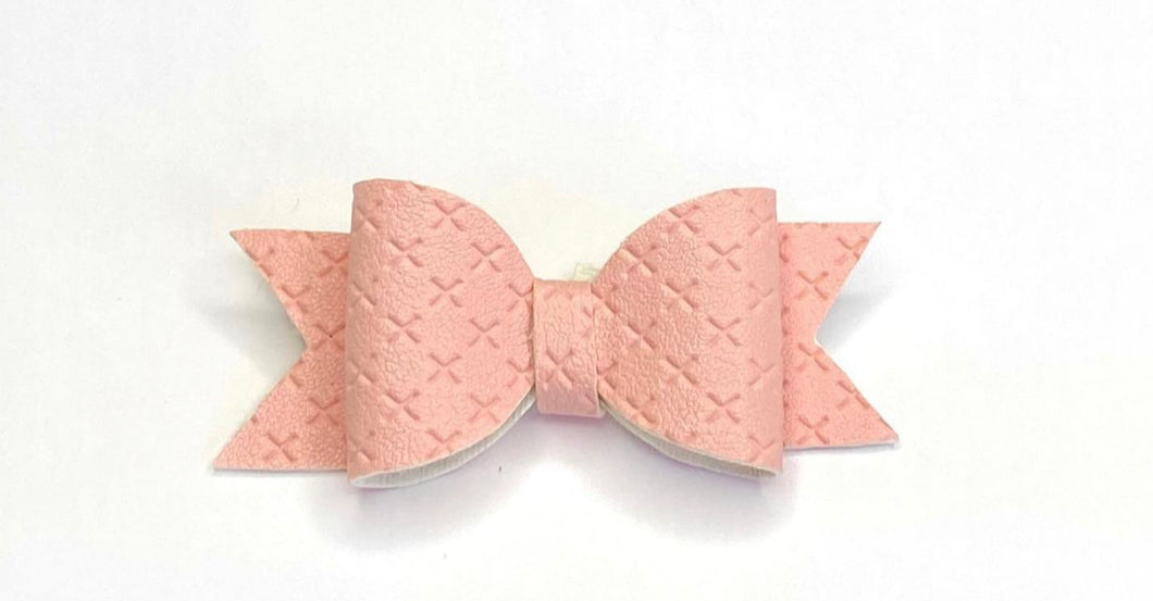 Lilly Bow